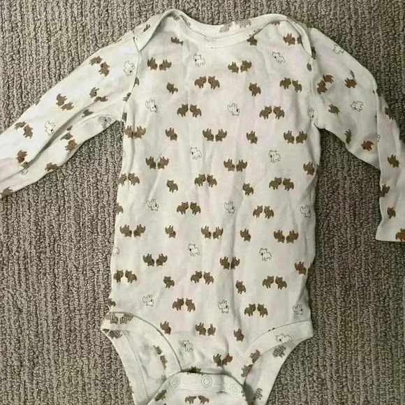 12 MONTH CARTERS ONESIES BUNDLE - Picture 8 of 8